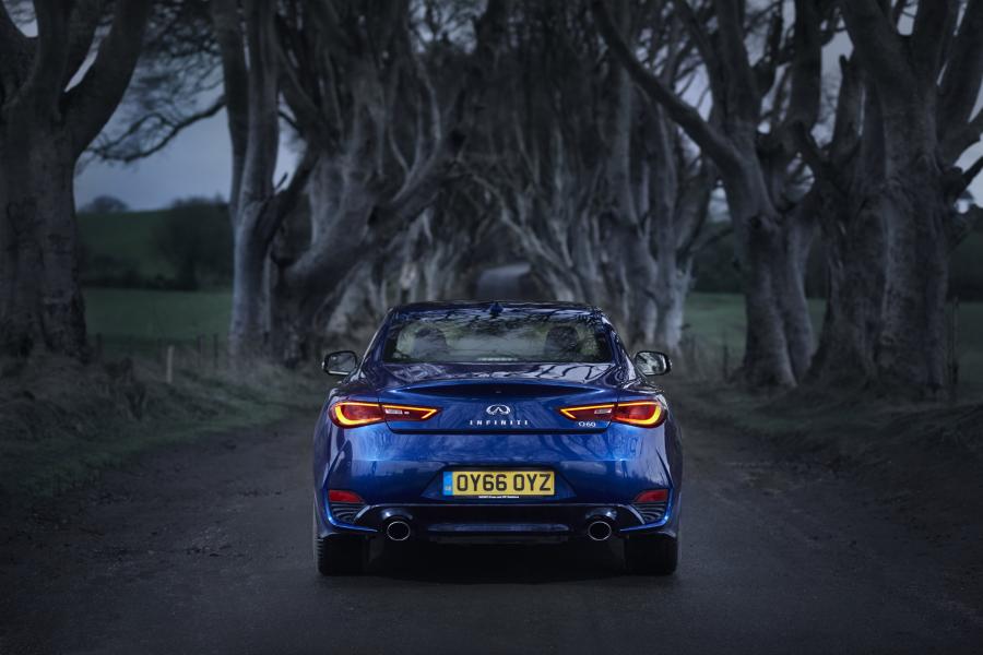  Infiniti Q60 2.0t 2016 года  (UK) (фото 2 из 10)